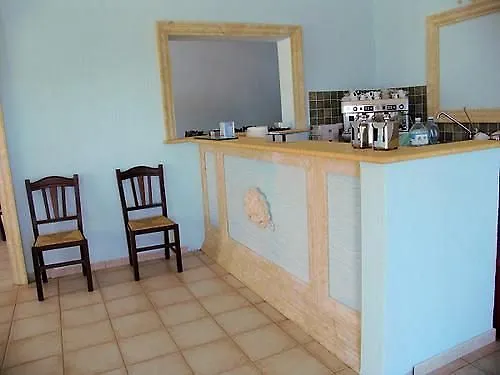 Hotel Baia Cea Bari Sardo 3*,
